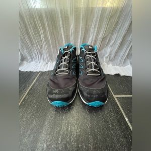 Men’s size 10 Salomon Sense Mantra 2 Natural Running shoe